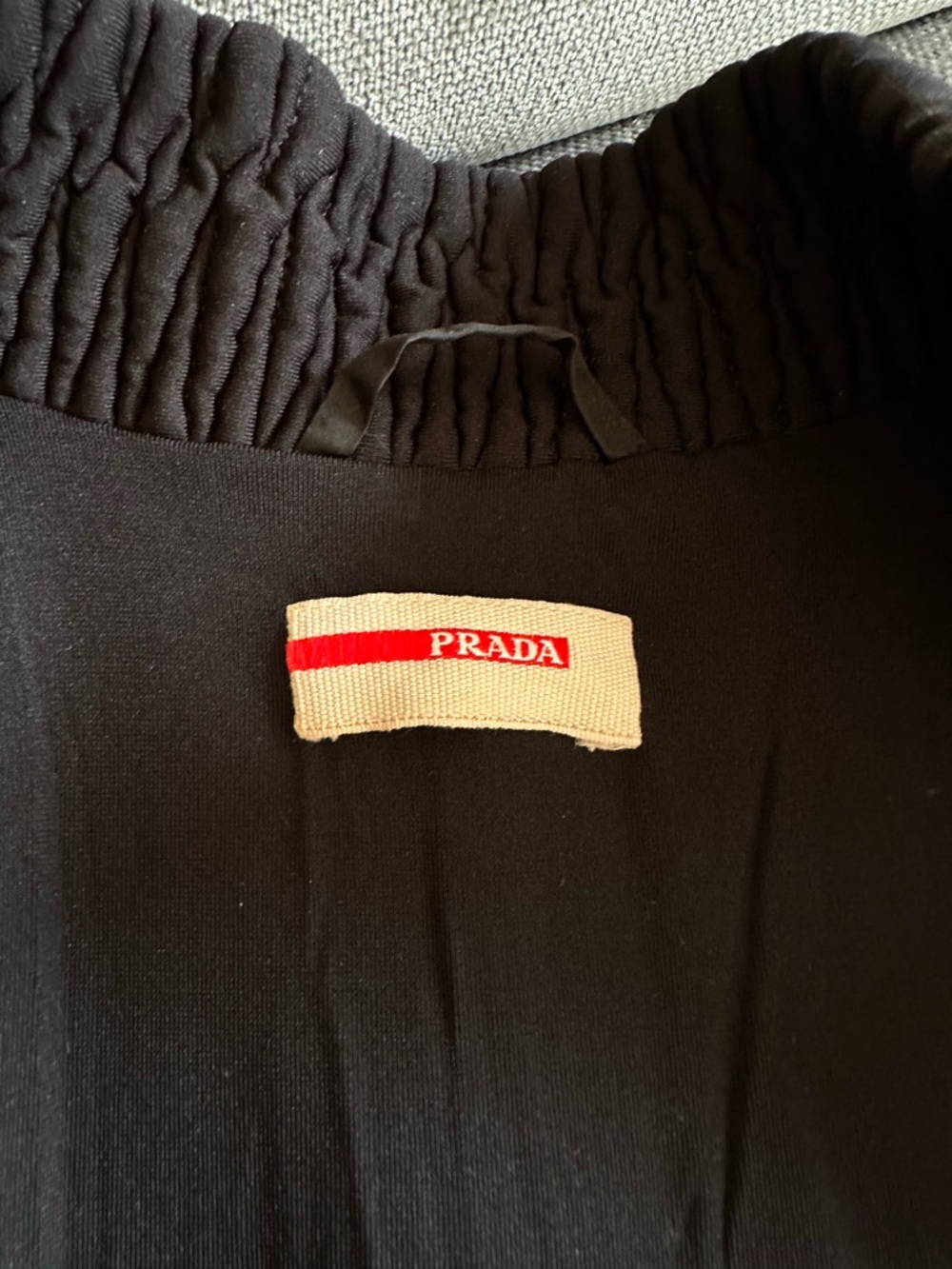 Vintage Prada Plissed Elegant Soft Jacket / SS2009 - Picture 4 of 12